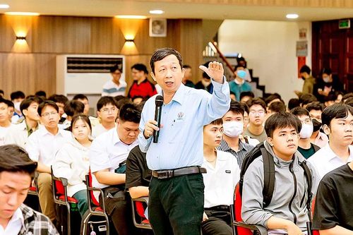 'Cẩm nang' thành công cho tân sinh viên