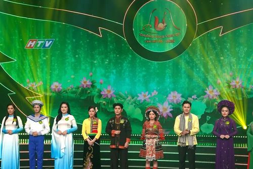 Hấp dẫn đêm thi đầu tiên chung kết xếp hạng 'Chuông vàng vọng cổ năm 2025'