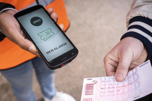 PouchNATION ứng dụng Zebra rút ngắn 83% thời gian check in