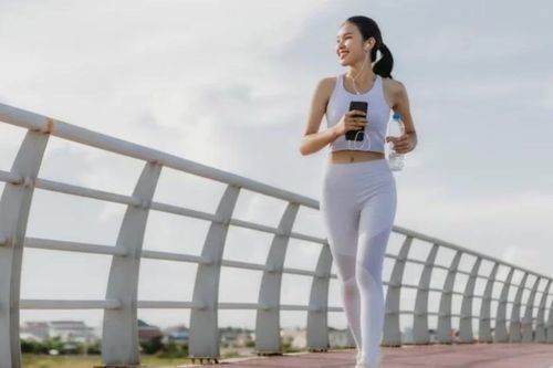 3 mẹo đi bộ nhanh giúp bạn đốt cháy calo hiệu quả