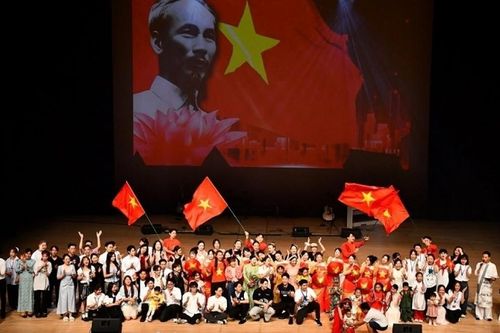 'Tự hào một dải non sông' – Dấu ấn nghệ thuật của người Việt tại vùng Kansai, Nhật Bản