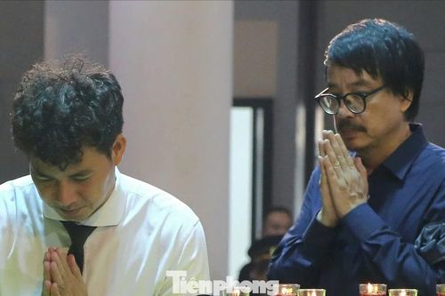 NSND Xuân Bắc, diễn viên Vân Dung viếng NSND Phạm Thị Thành