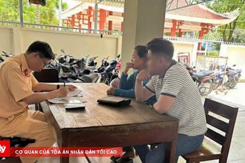 Phạt tài xế ô tô đánh lái ẩu, suýt gây tai nạn ở TP.HCM