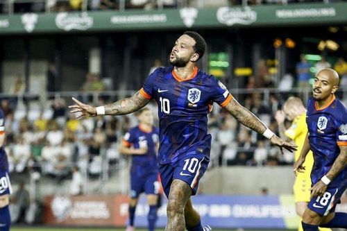 Hà Lan thắng nghẹt thở ngày Depay xô đổ kỷ lục