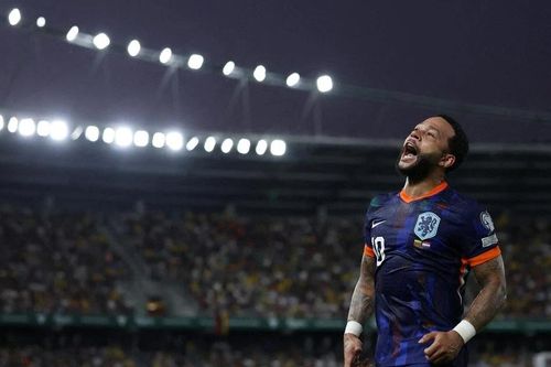 Memphis Depay trở thành chân sút vĩ đại nhất lịch sử bóng đá Hà Lan