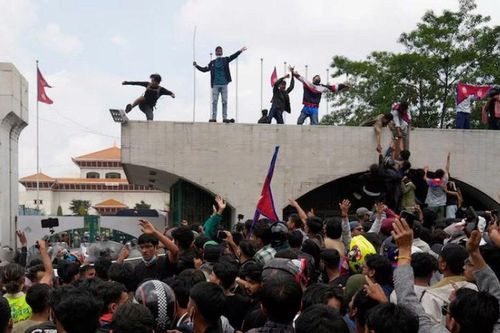 Nepal: Biểu tình bạo động đòi dỡ bỏ lệnh cấm mạng xã hội, 10 người thiệt mạng