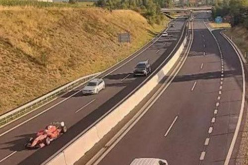 Cảnh sát Séc bắt giữ 'tay đua bóng ma' sau nhiều năm truy tìm