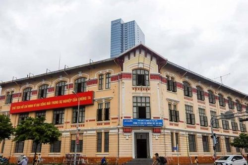 Cần ưu tiên chuyển công sở dôi dư thành 'dân sở'
