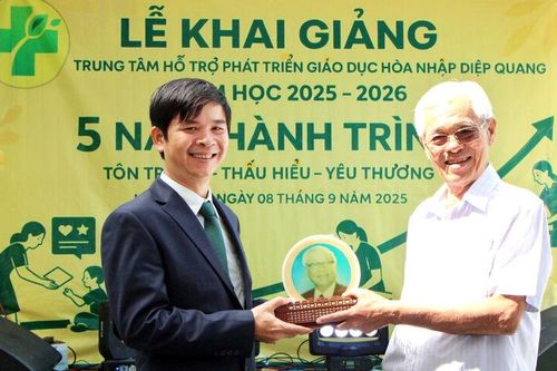 Lễ khai giảng đặc biệt ở ngôi trường giáo dục hòa nhập