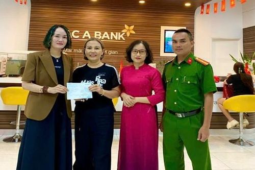 Công an xã Chi Lăng phối hợp tìm lại hơn 81 triệu đồng cho công dân chuyển nhầm