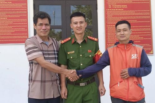 Lào Cai: Shipper trả lại 89 triệu đồng cho người chuyển tiền nhầm vào tài khoản