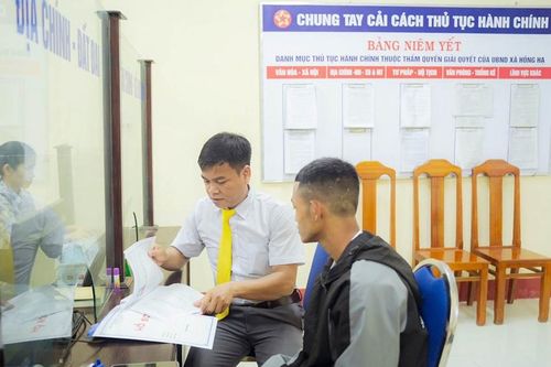 Hướng đến sự hài lòng của người dân