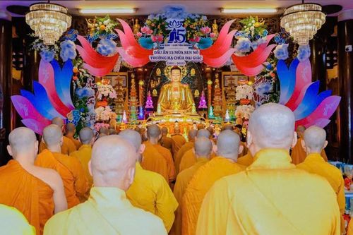 TP.HCM: Chư hành giả tại trường hạ Phổ Quang, Đại Giác, Kim Sơn tác pháp Tự tứ, kết thúc ba tháng hạ an cư