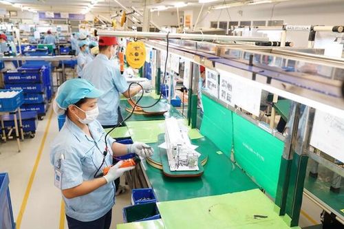 Thủ tướng: Rà soát, hoàn thiện chính sách về thuế phù hợp với thu nhập của người dân, doanh nghiệp