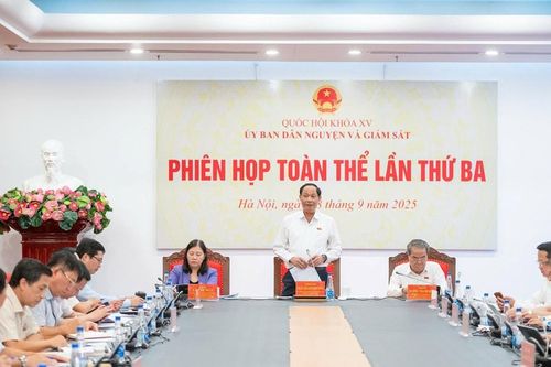 Phó Chủ tịch Quốc hội Trần Quang Phương: Xác định rõ trách nhiệm, nơi nào làm chưa tốt phải cảnh báo, xử lý