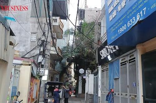 Nhà trong ngõ giá cao ngất nhưng nhà đầu tư vẫn 'ôm bom nổ chậm'