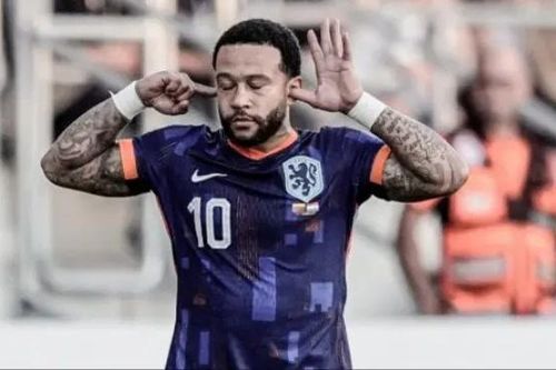 Memphis Depay đi vào lịch sử bóng đá Hà Lan