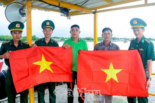 Tăng tốc gỡ 'thẻ vàng'