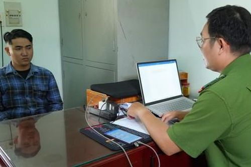 Bắt nhanh đối tượng cướp giật dây chuyền của chủ tiệm tạp hóa