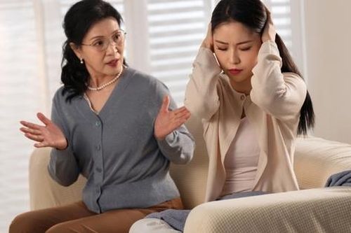 Nỗi ấm ức của nàng dâu chỉ sau 4 tháng về nhà chồng