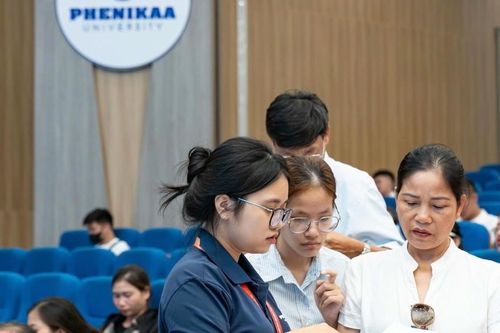 Tân sinh viên cẩn trọng trước cơn 'sốt' nhà trọ mùa nhập học