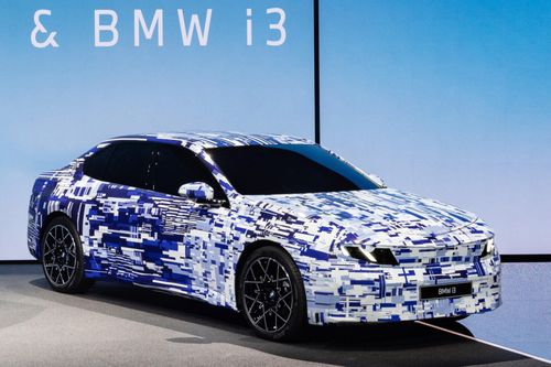 Mẫu sedan thuần điện BMW i3 sắp ra mắt có gì đặc biệt?