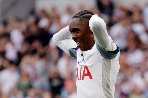 Tiền đạo Tottenham phản ứng khi bị loại khỏi Champions League