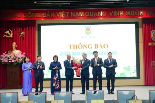 Bộ Tư pháp công bố quyết định điều động, bổ nhiệm Thứ trưởng Phan Chí Hiếu