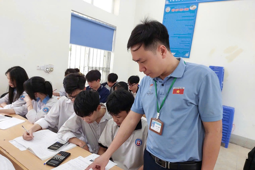 Thầy cô luôn là người truyền lửa cho học trò