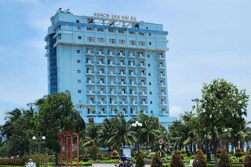 Vì sao Khách sạn 11 tầng ở Gia Lai hết thời hạn thuê đất nhưng không di dời?