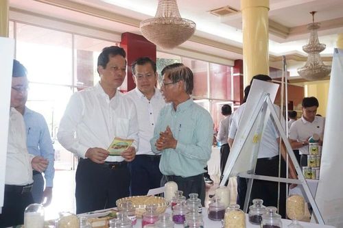 Đẩy mạnh Đề án 1 triệu hecta lúa chất lượng cao, mở rộng thị trường nông sản