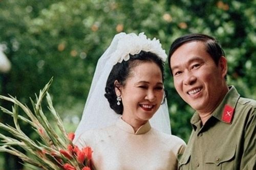 Vợ chồng NSND Lan Hương thực hiện bộ ảnh cưới đặc biệt ý nghĩa