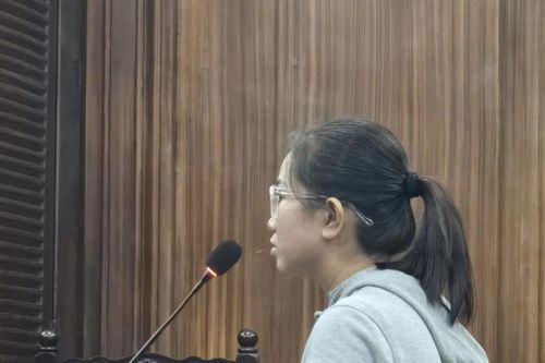 Nữ chủ tiệm spa lừa ba cựu công an phường đưa tiền tỷ để 'chạy án'