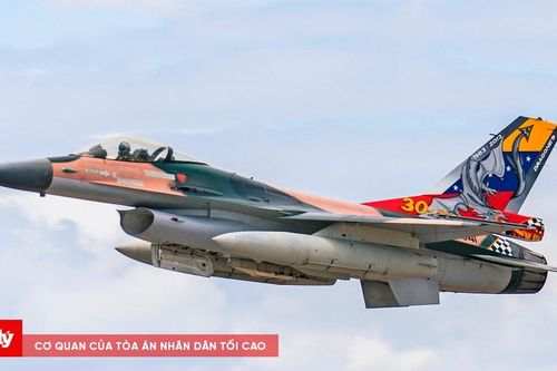 Khi 'chim ưng thép' F-16 của Mỹ bay đối đầu tàu chiến Mỹ ở Caribe