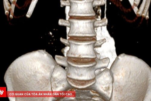 Người đàn ông trầm cảm, tự nhét ống cao su vào niệu đạo