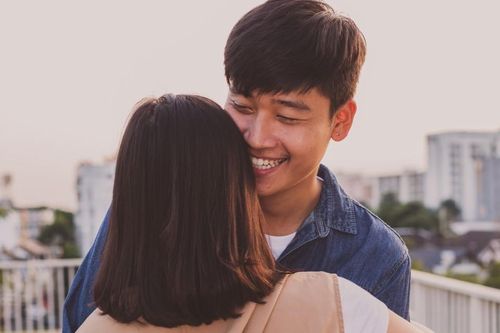 Tưởng chồng tâm lý cho đi du lịch, vợ đau đớn khi trở về nhà