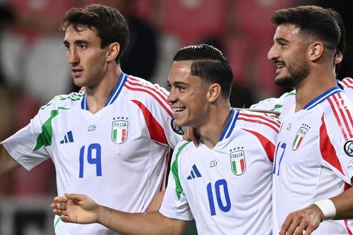 Italia thắng Israel 5-4: Sự hỗn loạn và tinh thần Gattuso