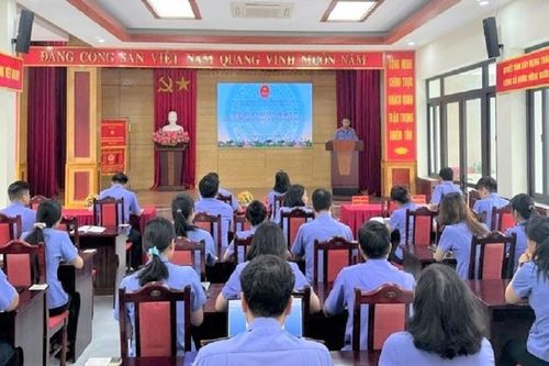 Đảng viên tiên phong học tập kỹ năng số