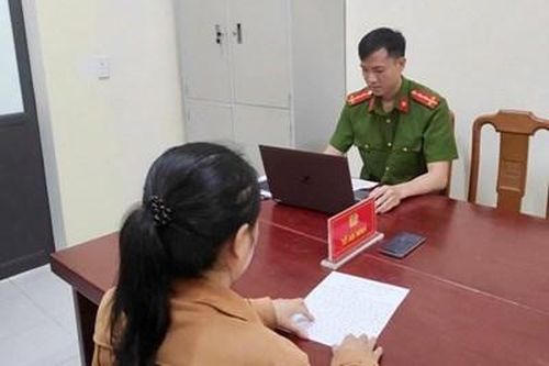 Đăng tin 'làm giấy khai sinh giá 2,5 triệu', một phụ nữ bị phạt 7,5 triệu đồng