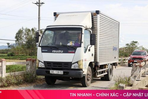 Bất an khi lưu thông qua cầu 'thắt cổ chai' đã xuống cấp