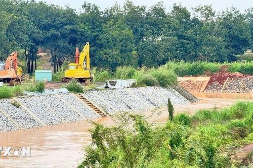Đồng Nai: Lũ bất ngờ tràn về, nhiều khu vực ở phường Bình Phước ngập sâu