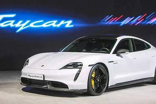 Triệu hồi Porsche Taycan tại Việt Nam do lỗi có thể gây cháy xe