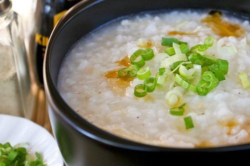 Ăn cháo liên tục một thời gian dài, cơ thể sẽ phản ứng ra sao?