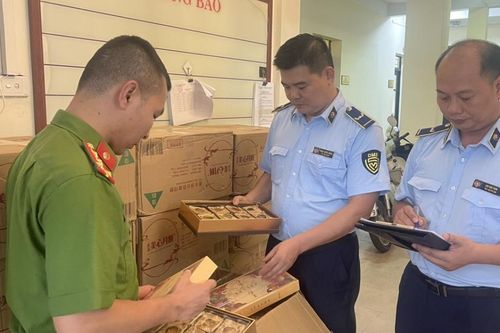 Giám sát chặt chẽ các cơ sở sản xuất, kinh doanh bánh trung thu