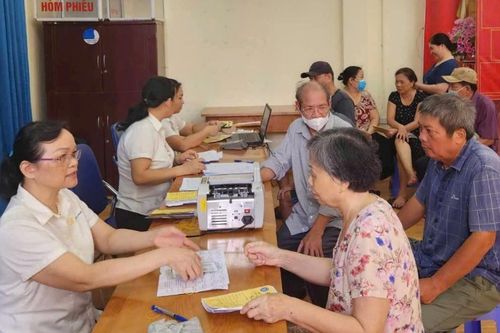 Nhiều địa phương tăng trợ cấp hưu trí cao hơn mức 500.000 đồng