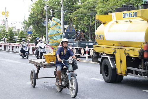 Hiểm họa từ 'hung thần' đường phố