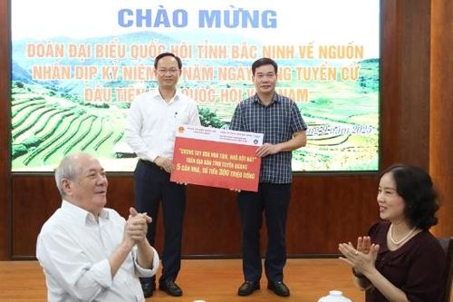 Đoàn Đại biểu Quốc hội tỉnh Bắc Ninh tổ chức về nguồn tại tỉnh Tuyên Quang
