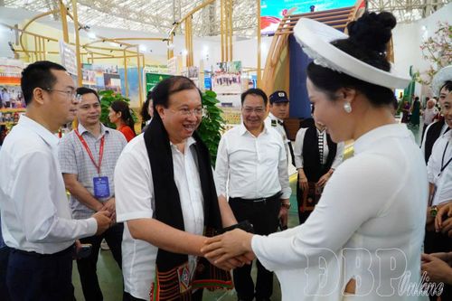 Chấm điểm, đánh giá gian trưng bày thành tựu tỉnh Điện Biên