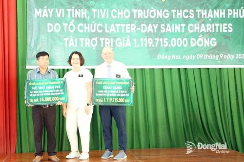 Trường THCS Thạnh Phú được bổ sung thiết bị học tập hơn 1,1 tỷ đồng từ nguồn lực phi chính phủ