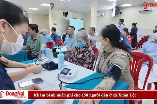 Khám bệnh miễn phí cho 150 người dân ở xã Xuân Lộc